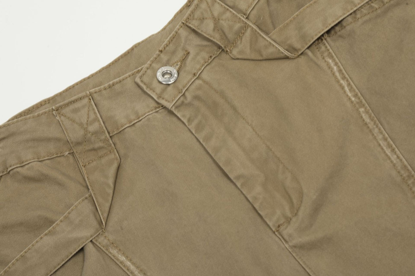 Convertible Cargo Pants | Durable Outdoor Wear | Adjustable and Practical