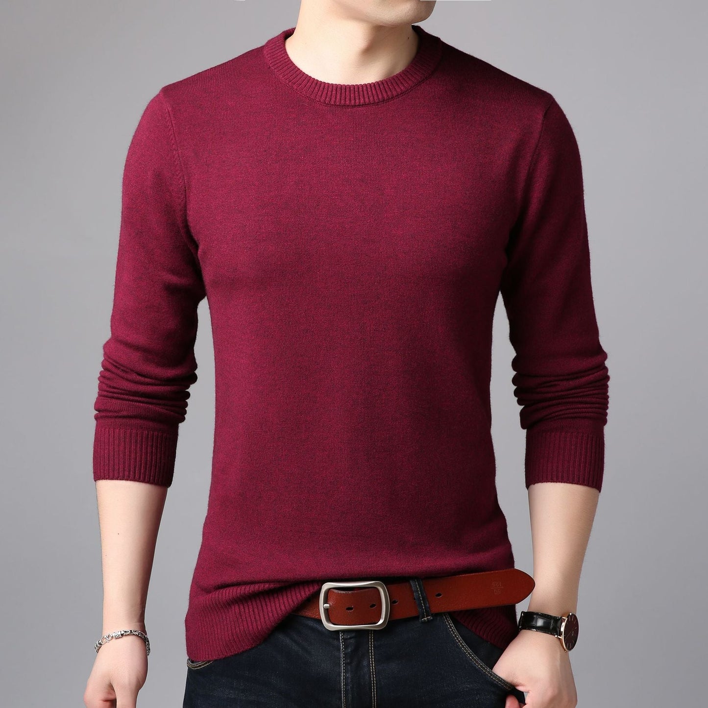 Classic Round-Neck Sweater | Cotton Blend | Timeless Comfort