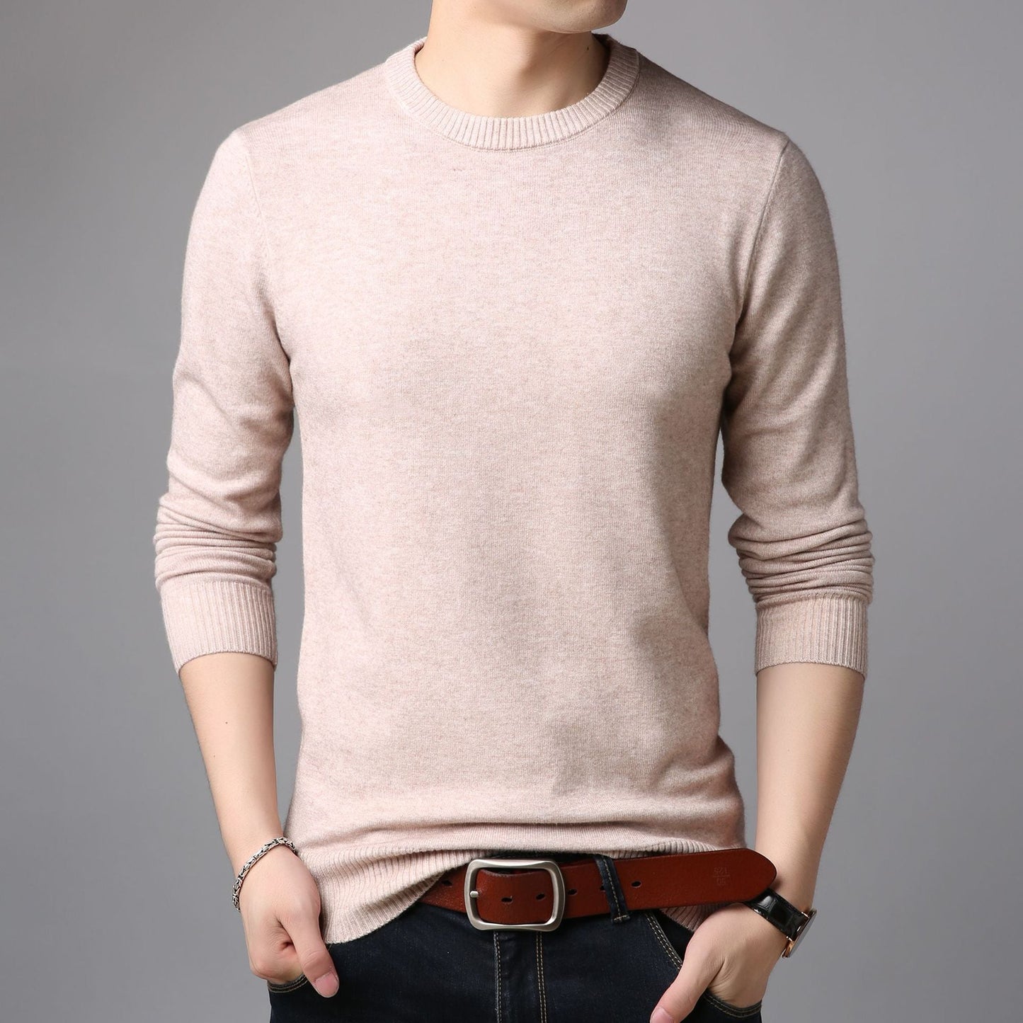 Classic Round-Neck Sweater | Cotton Blend | Timeless Comfort