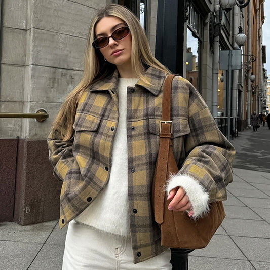 Plaid Wool-Blend Jacket | Relaxed Fit | Timeless Style