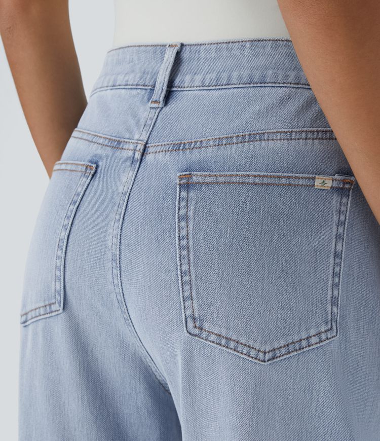 Relaxed Tapered High-Waisted Jeans | Light Wash Denim | Casual Everyday Fit