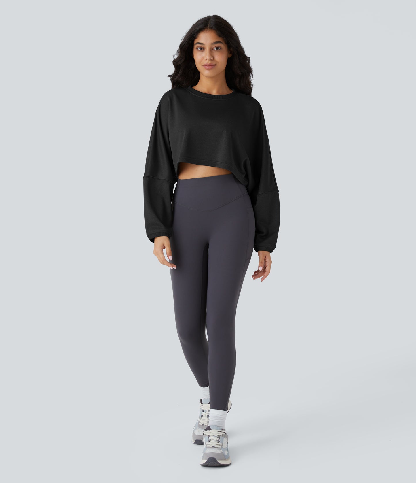 Cropped Long-Sleeve Sweatshirt | Lightweight and Stylish | Relaxed Fit