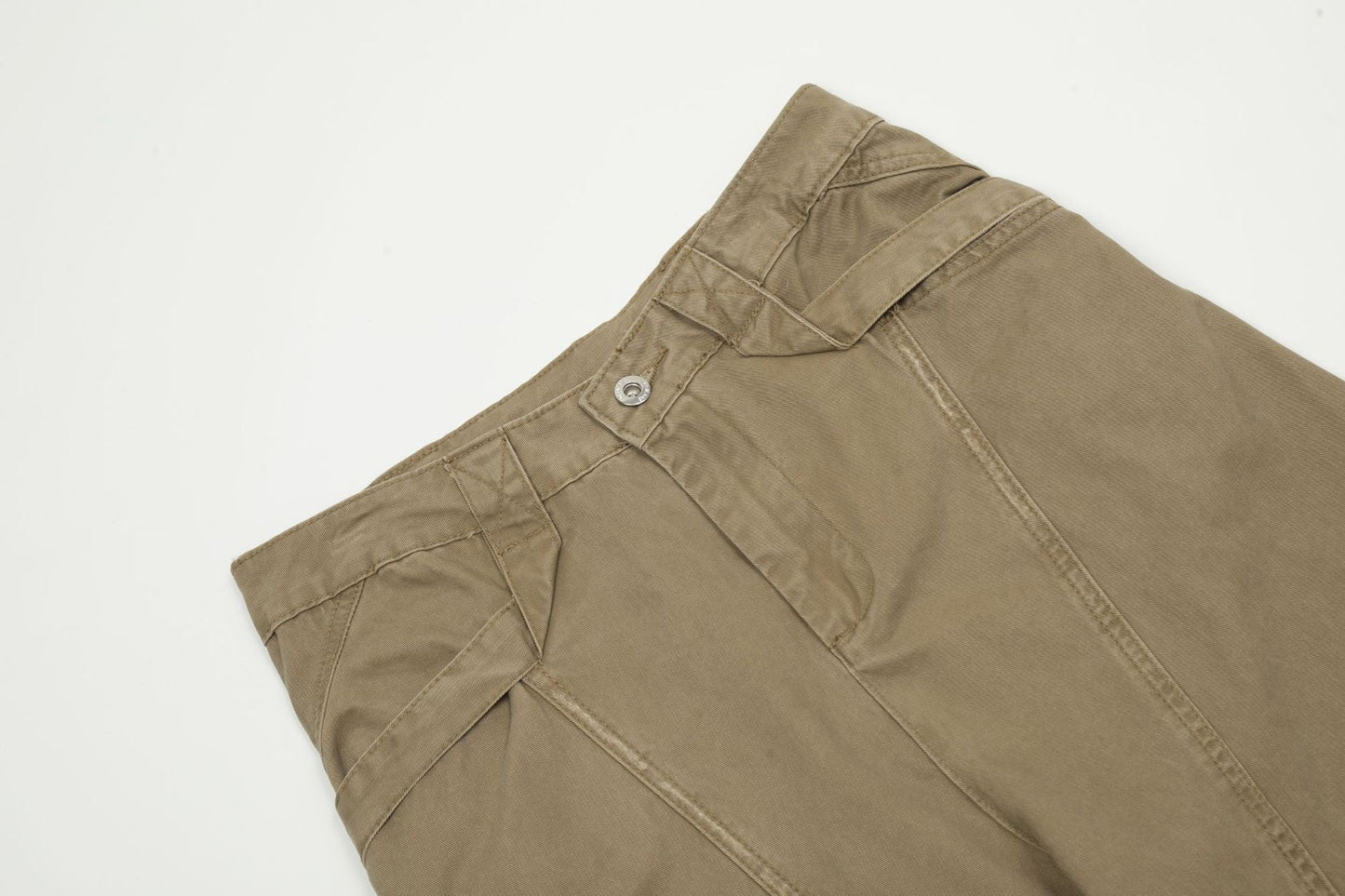 Convertible Cargo Pants | Durable Outdoor Wear | Adjustable and Practical