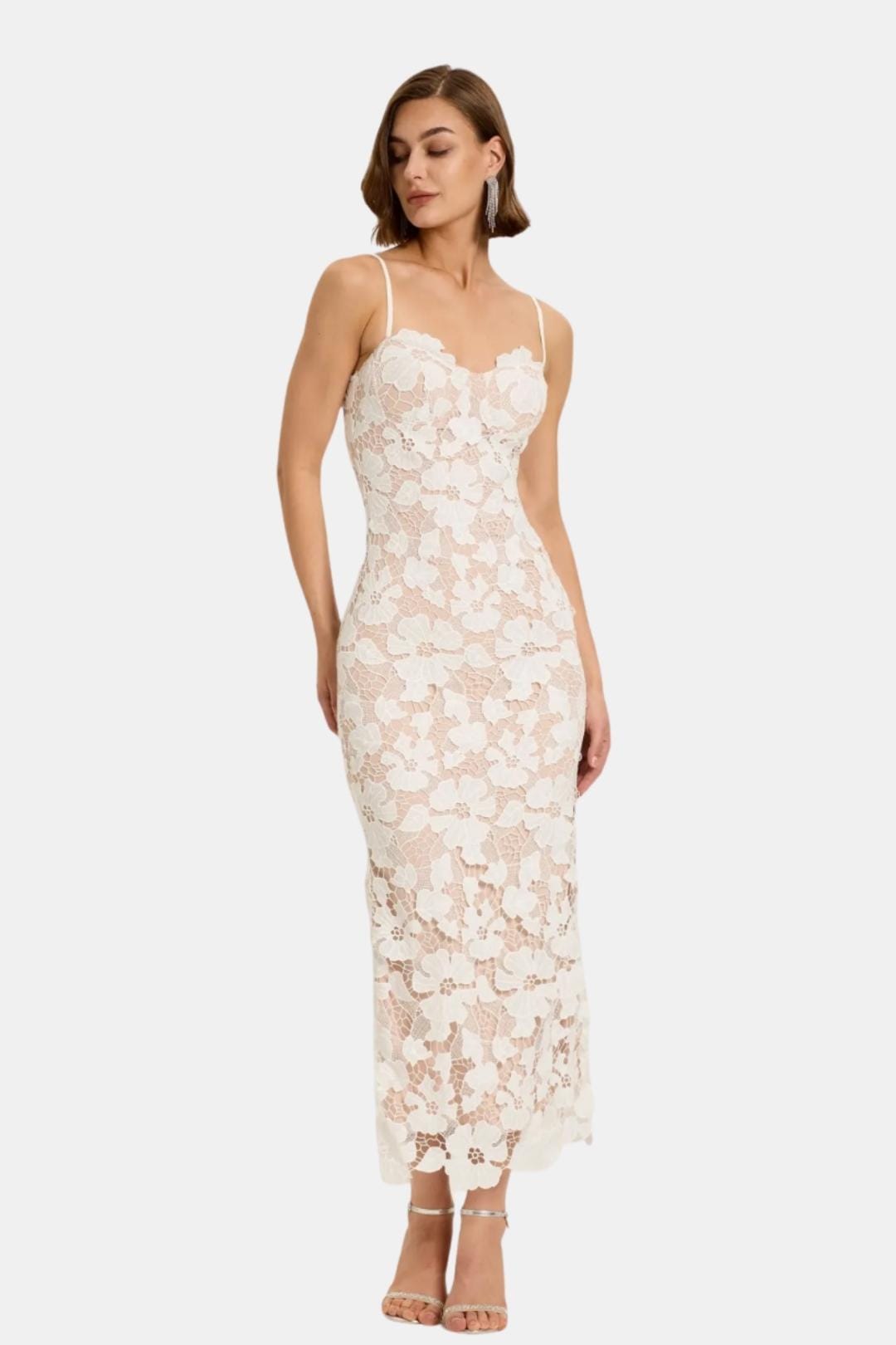 Amanda – Floral Embroidered Lace Maxi Dress