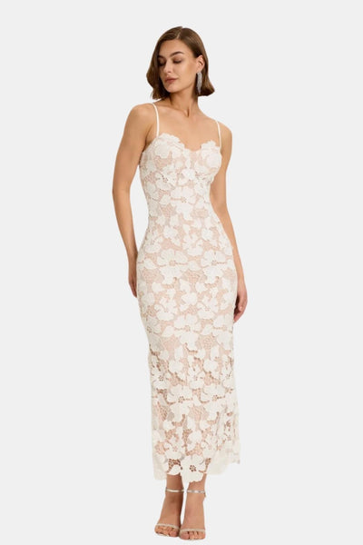 Amanda – Floral Embroidered Lace Maxi Dress