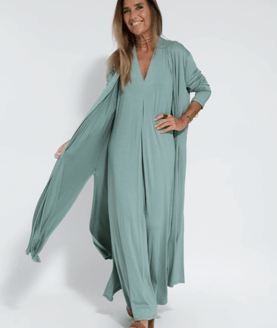 Anastasia – Flowing Sleeve Maxi Dress