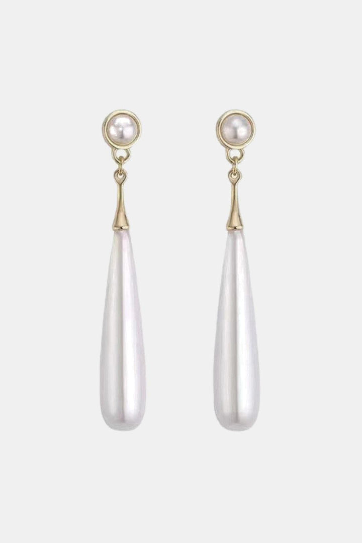 Arhel – Gold Teardrop Faux Pearl Earrings in White