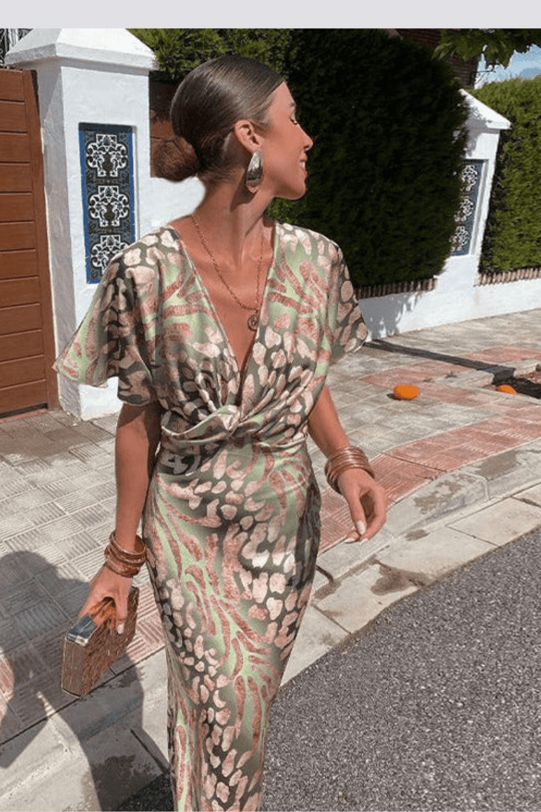 Arianne - V-Neck Maxi Dress in Soft Green