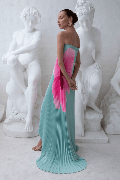 Elvira - Off-Shoulder Maxi Dress in Green