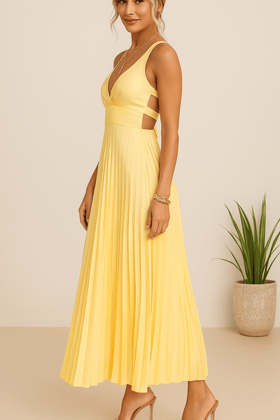 Aurora – Sleeveless Pleated Midi Dress in Yellow