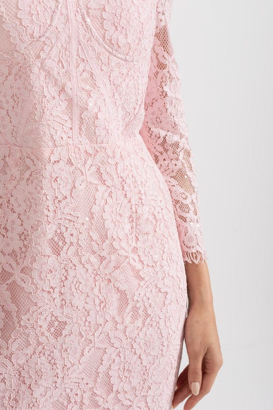 Dora - Elegant Lace Maxi Dress in Soft Pink
