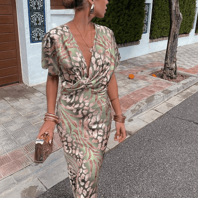 Avelora - V-Neck Maxi Dress in Soft Green