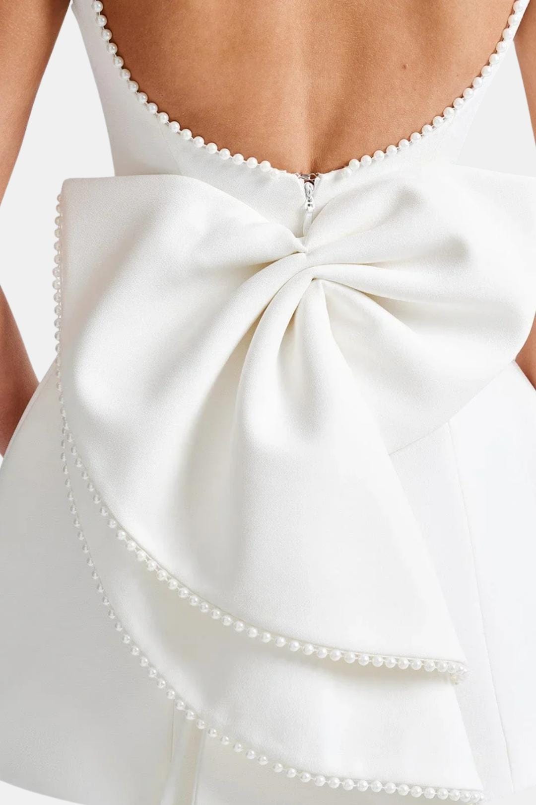 Calviera - Bowknot Pearl Backless Mini Cocktail Dress