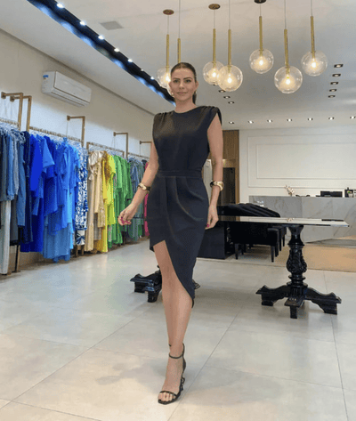 Calypsona – Asymmetric Sleeve Midi Dress