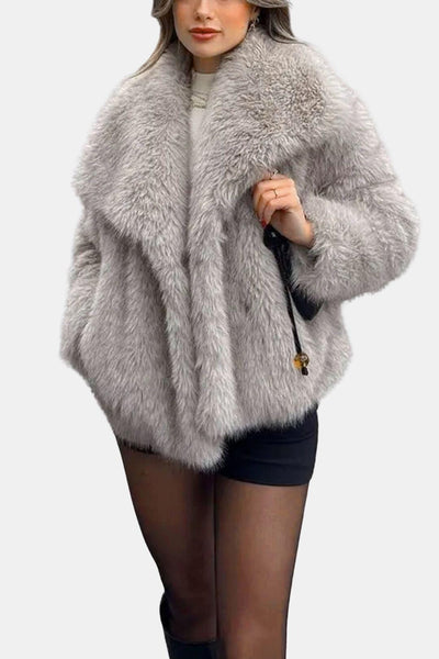 Cordelia – Faux Fur Large Lapel Short Fluffy Coat