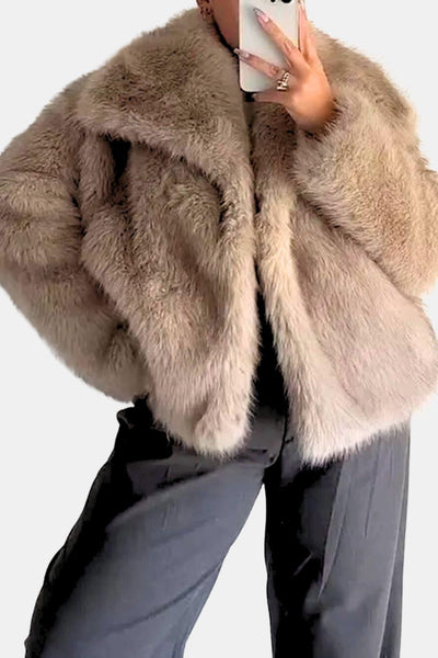 Cordelia – Faux Fur Large Lapel Short Fluffy Coat