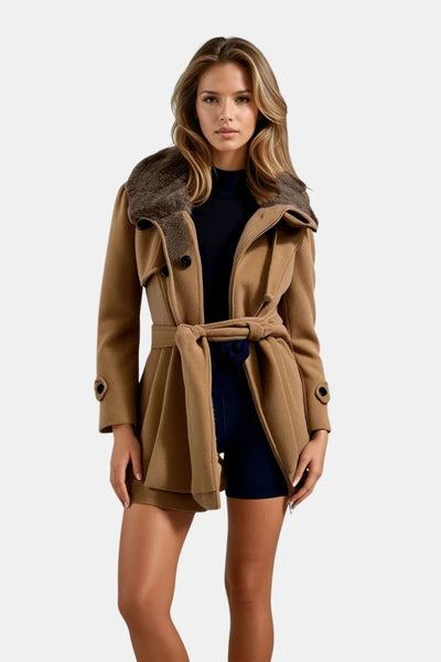 Dulce – Long Winter Coat with Fur Collar and Elegant Fit for Women