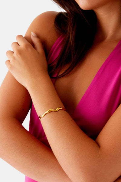Ethel – Gold Cuff Bangle