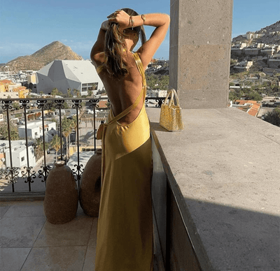 Fiora – Off-Shoulder Maxi Dress in Soft Champagne