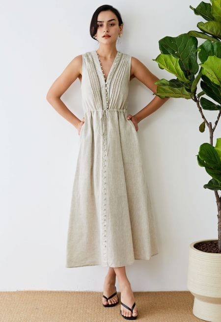 Giuliana – Sleeveless V-Neck Maxi Dress in Beige