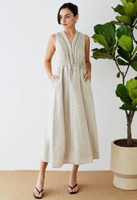 Giuliana – Sleeveless V-Neck Maxi Dress in Beige
