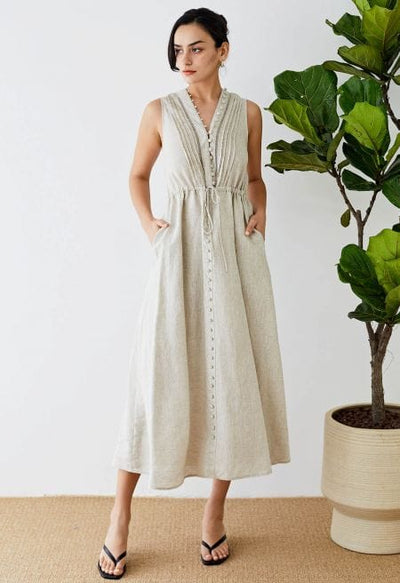 Giuliana – Sleeveless V-Neck Maxi Dress in Beige