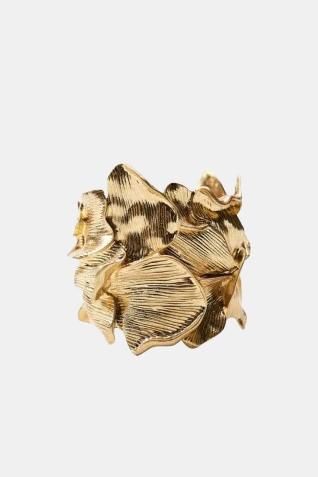 Jullana – Gold Textured Flower Bracelet