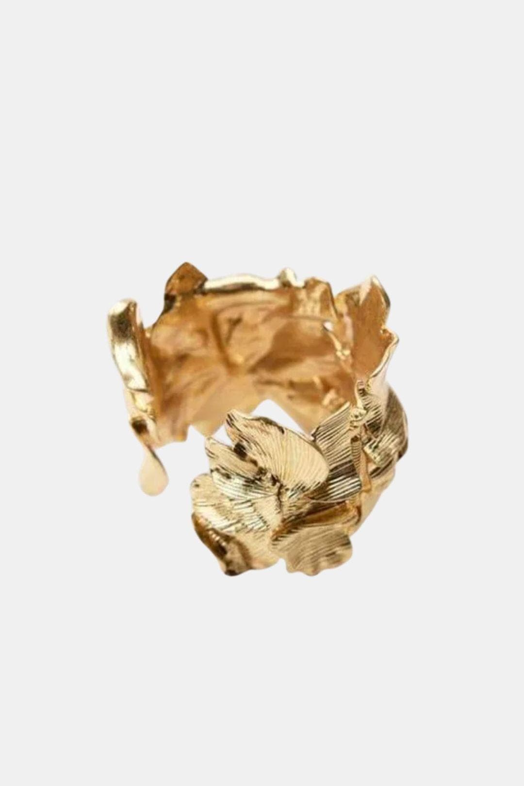 Jullana – Gold Textured Flower Bracelet