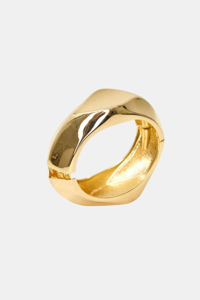 Katherine – Gold Irregular Shape Bracelet