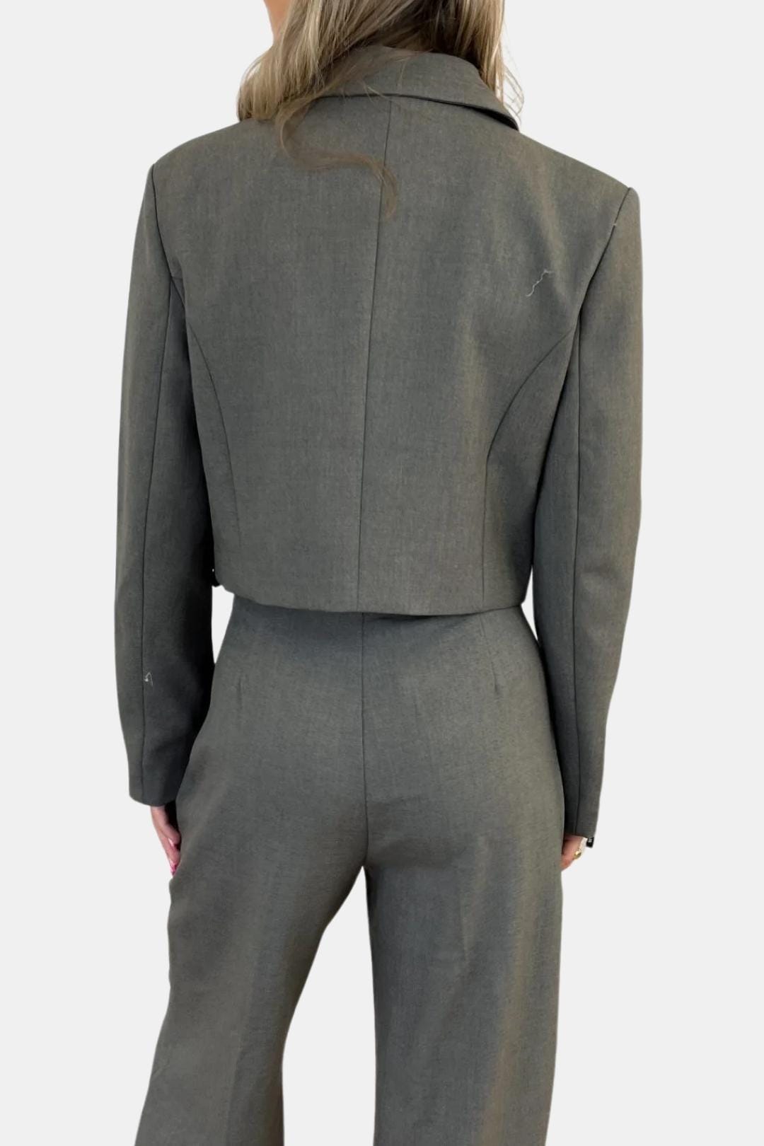 Lilah – Structured Cropped Tailored Jacket