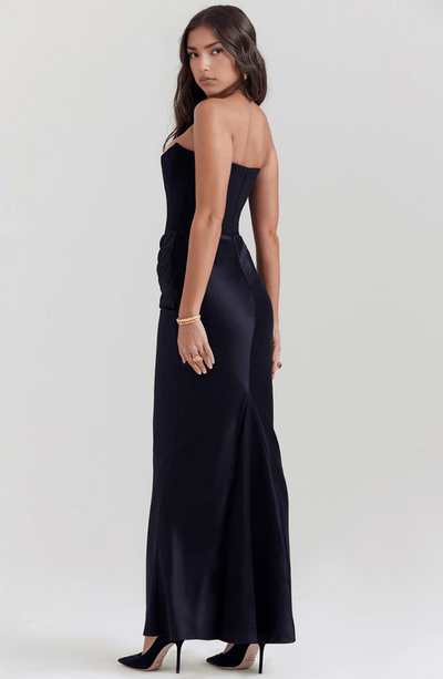 Clara – Elegant Slit Maxi Dress