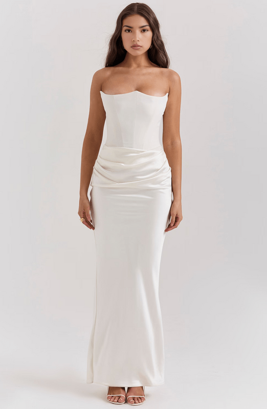 Clara – Elegant Slit Maxi Dress