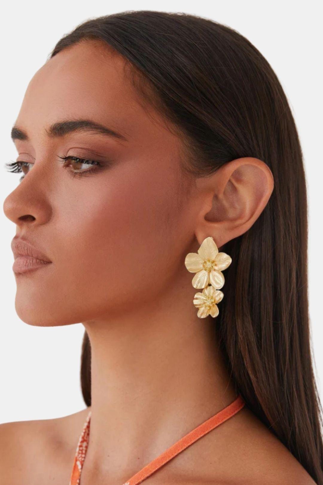 Maya – Gold Flower Drop Earrings