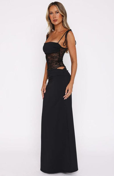 Mirella – Sleeveless Lace Maxi Dress