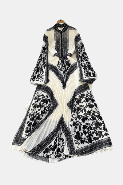 Noemi – Pleated Floral Print Maxi Dress