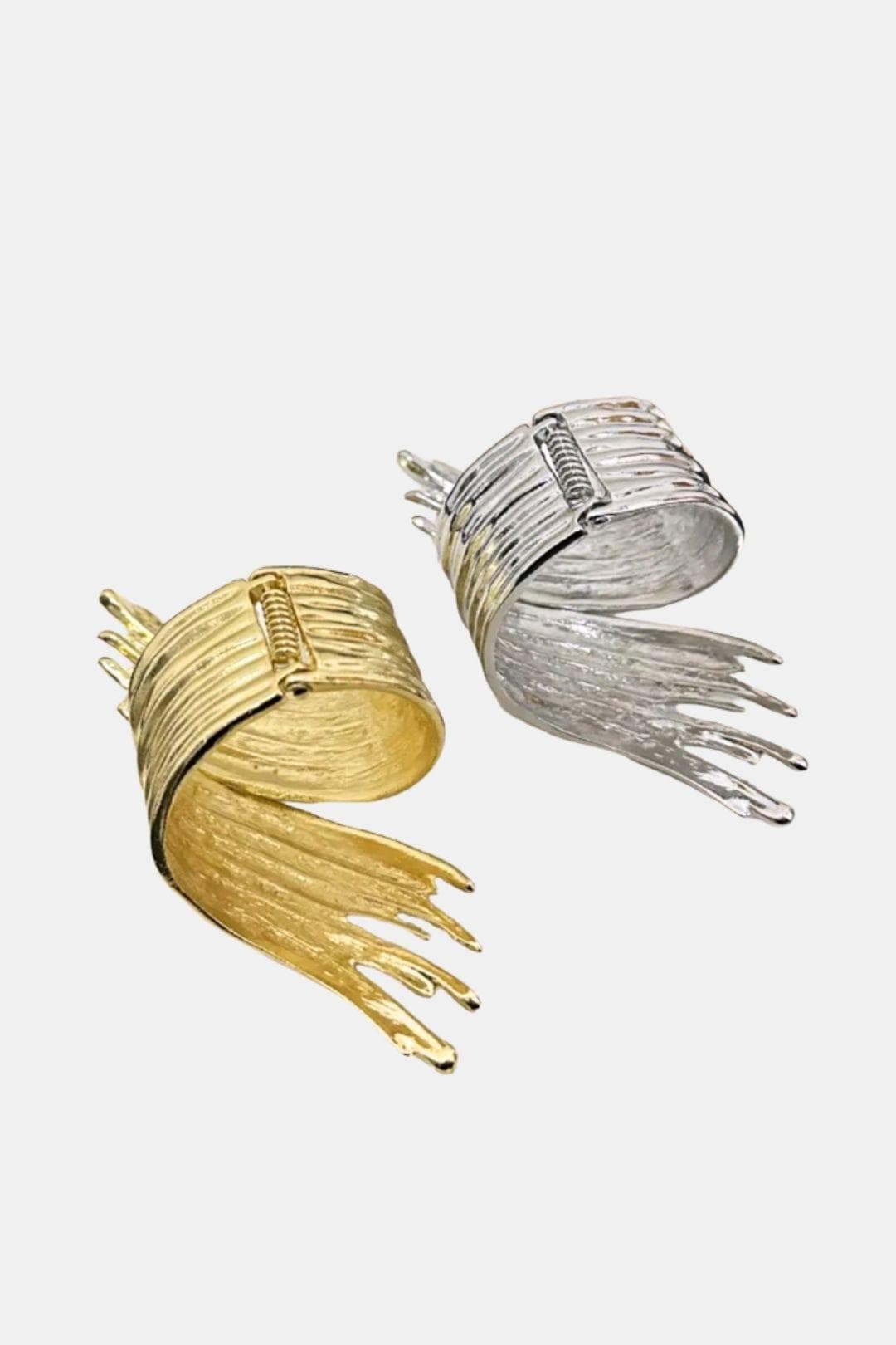 Rowena – Gold Abstract Ripple Open Bracelet