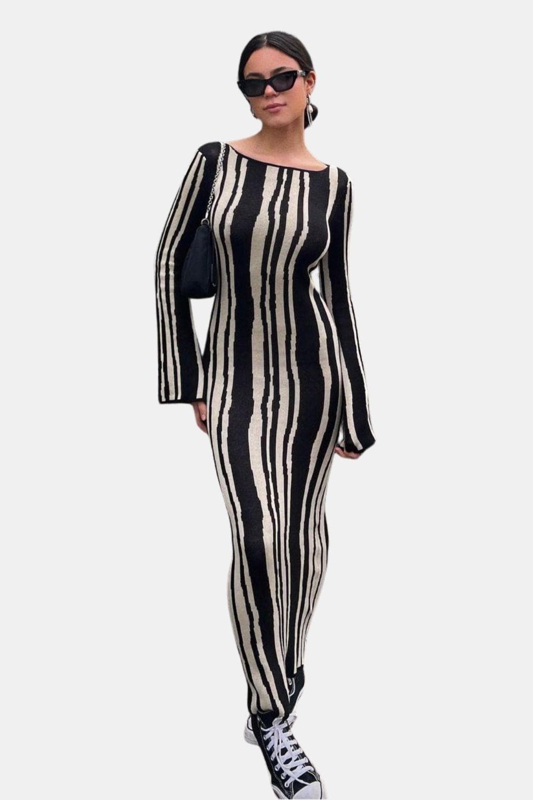 Trixie – Contrast Stripe Round Neck Knit Maxi Dress