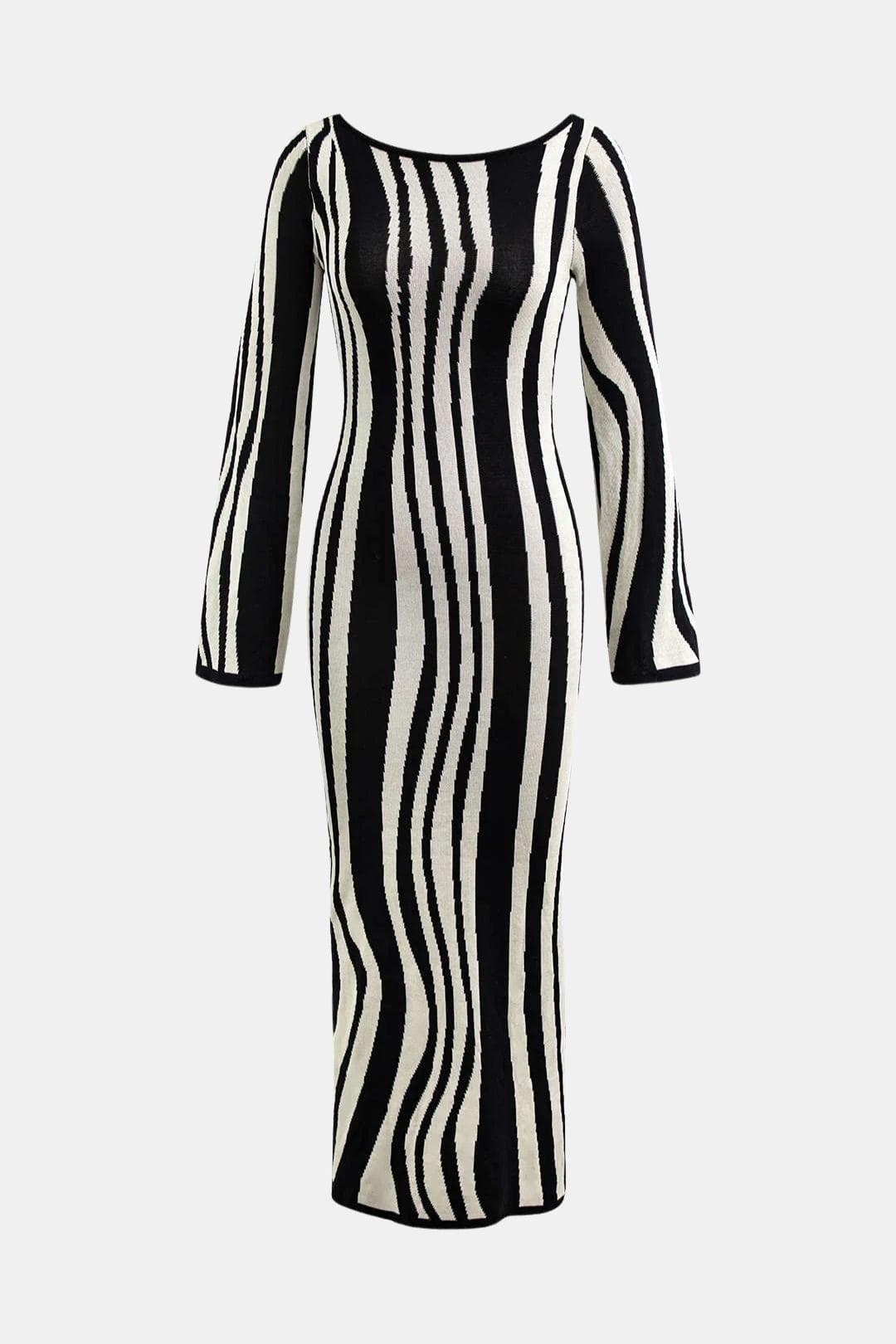 Trixie – Contrast Stripe Round Neck Knit Maxi Dress