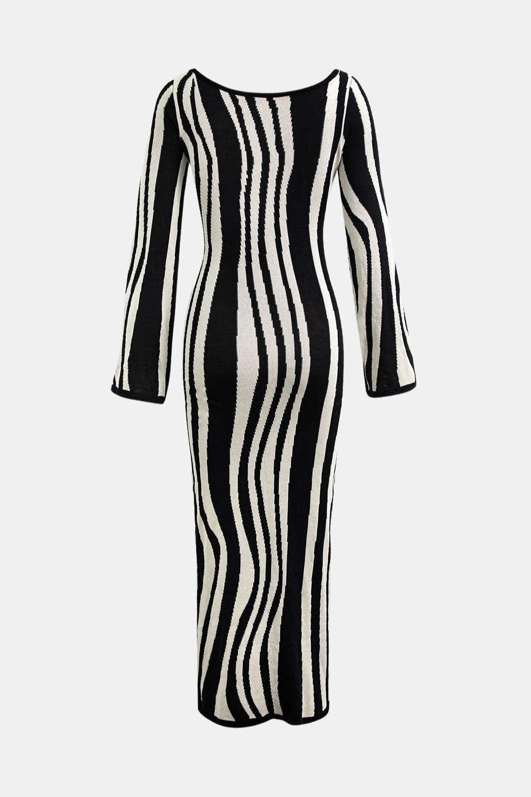 Trixie – Contrast Stripe Round Neck Knit Maxi Dress