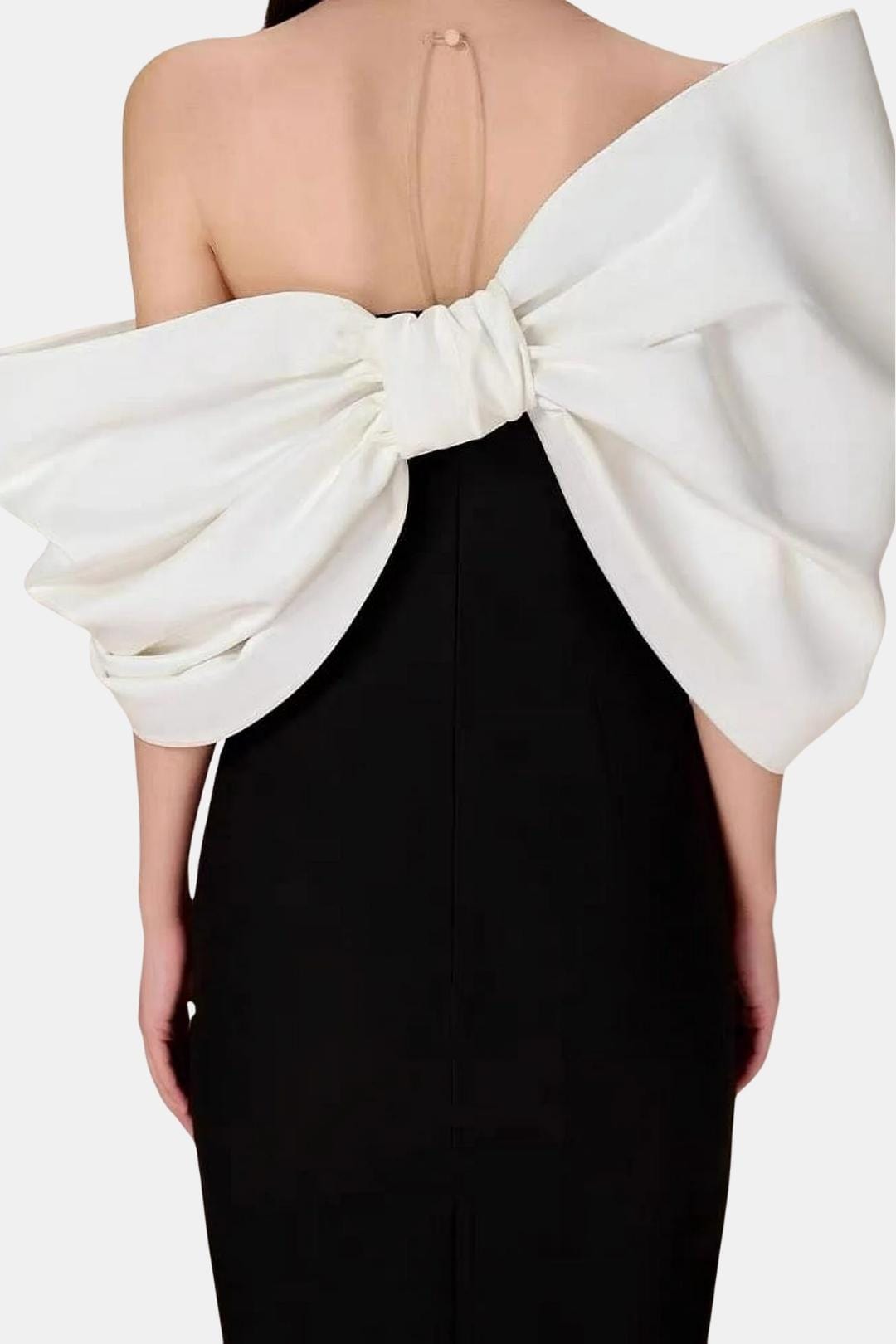 Valessia – Bowknot Contrast Midi Dress