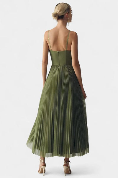 Celia – Off-Shoulder Maxi Dress in Green